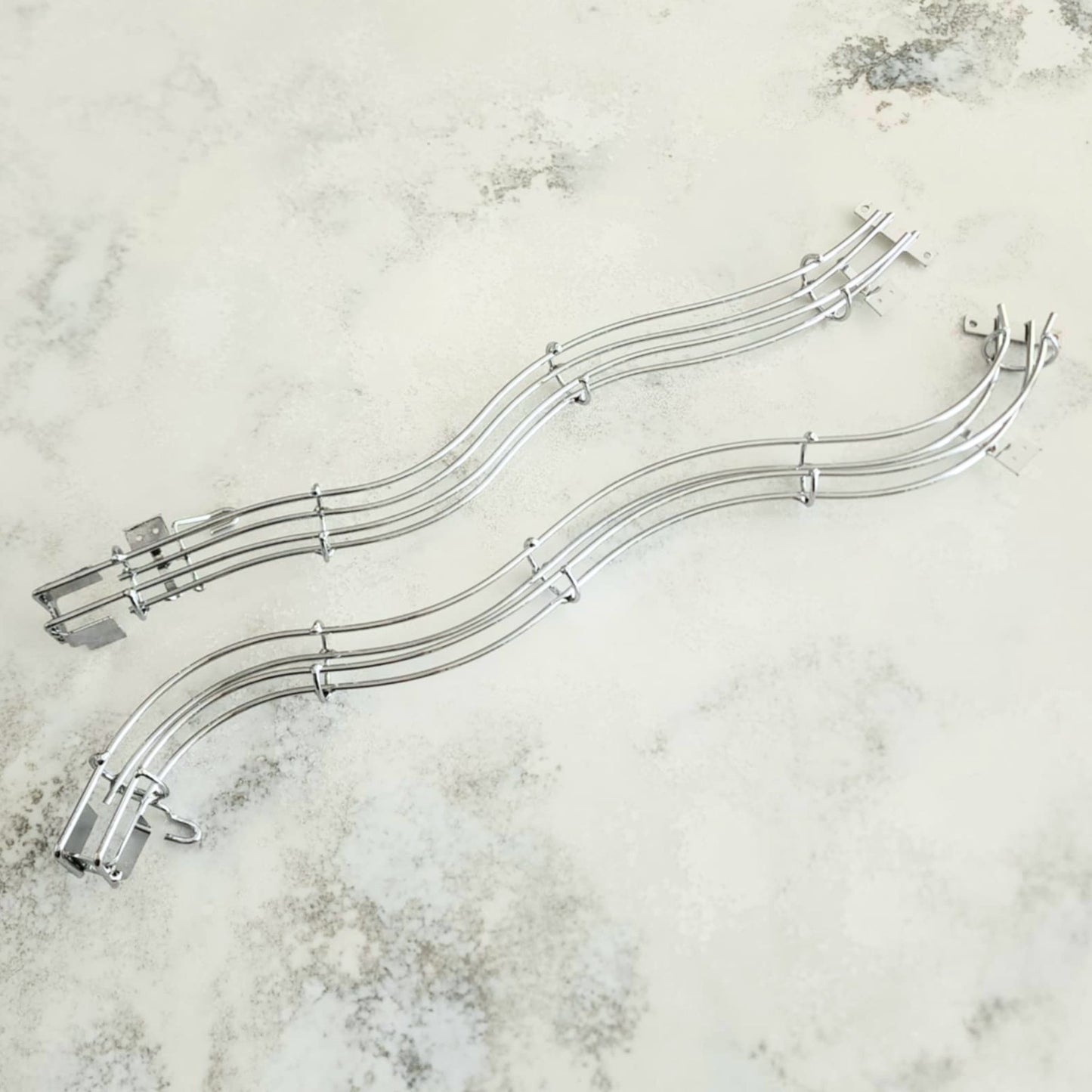 Funhouse Pinball Machine Dual Wavy Wireform